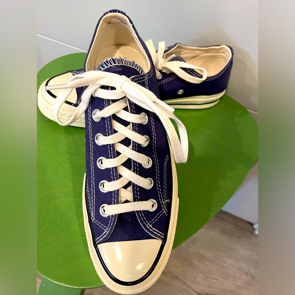 Brand New! Converse Chuck 70’s!! Size women 7.5